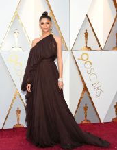Actress and Singer Zendaya arrives for the 90th Annual Academy Awards on March 4, 2018, in Hollywood, California. / AFP PHOTO / VALERIE MACON