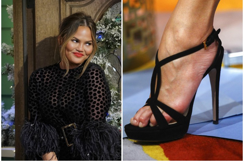 Chrissy Teigen feet