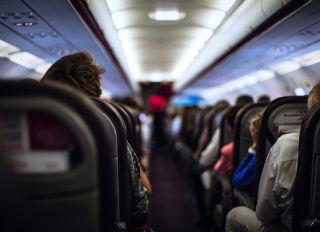 passenger made flight attendant wipe his ass