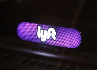 Lyft rider stabs pregnant driver to death