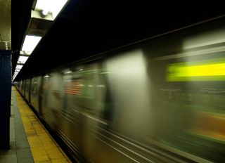 footage man shot on new york subway platform