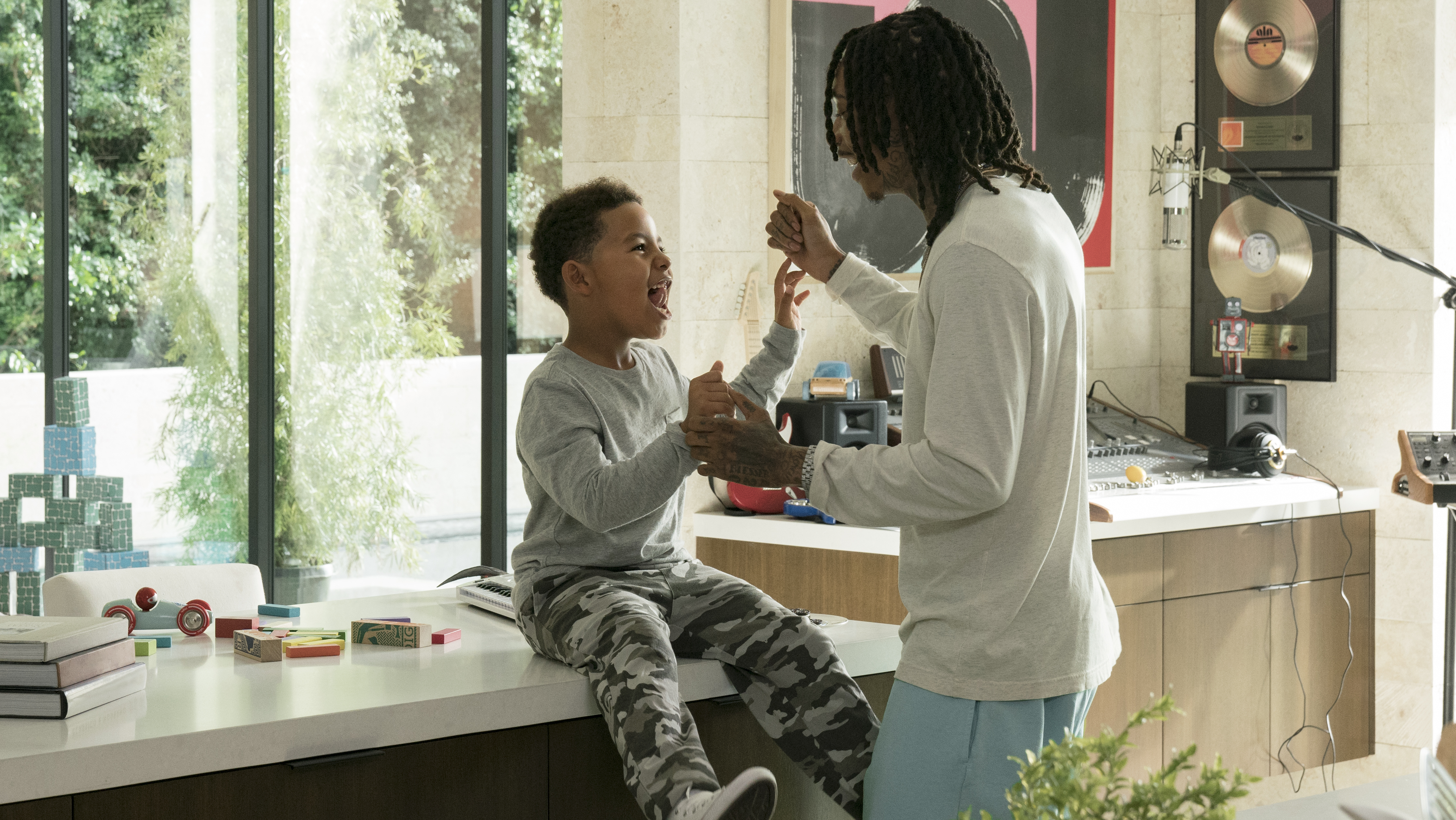 Wiz Khalifa aka Cameron Thomaz and son Sebastian Taylor Thomaz