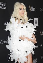 Clive Davis' Pre-Grammy Salute To Industry Icons