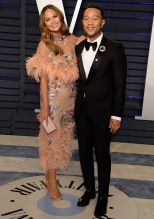 Chrissy Teigen John Legend 2019 Oscars Vanity Fair Party