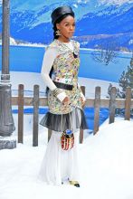 Chanel : Photocall- Paris Fashion Week Womenswear Fall/Winter 2019/2020