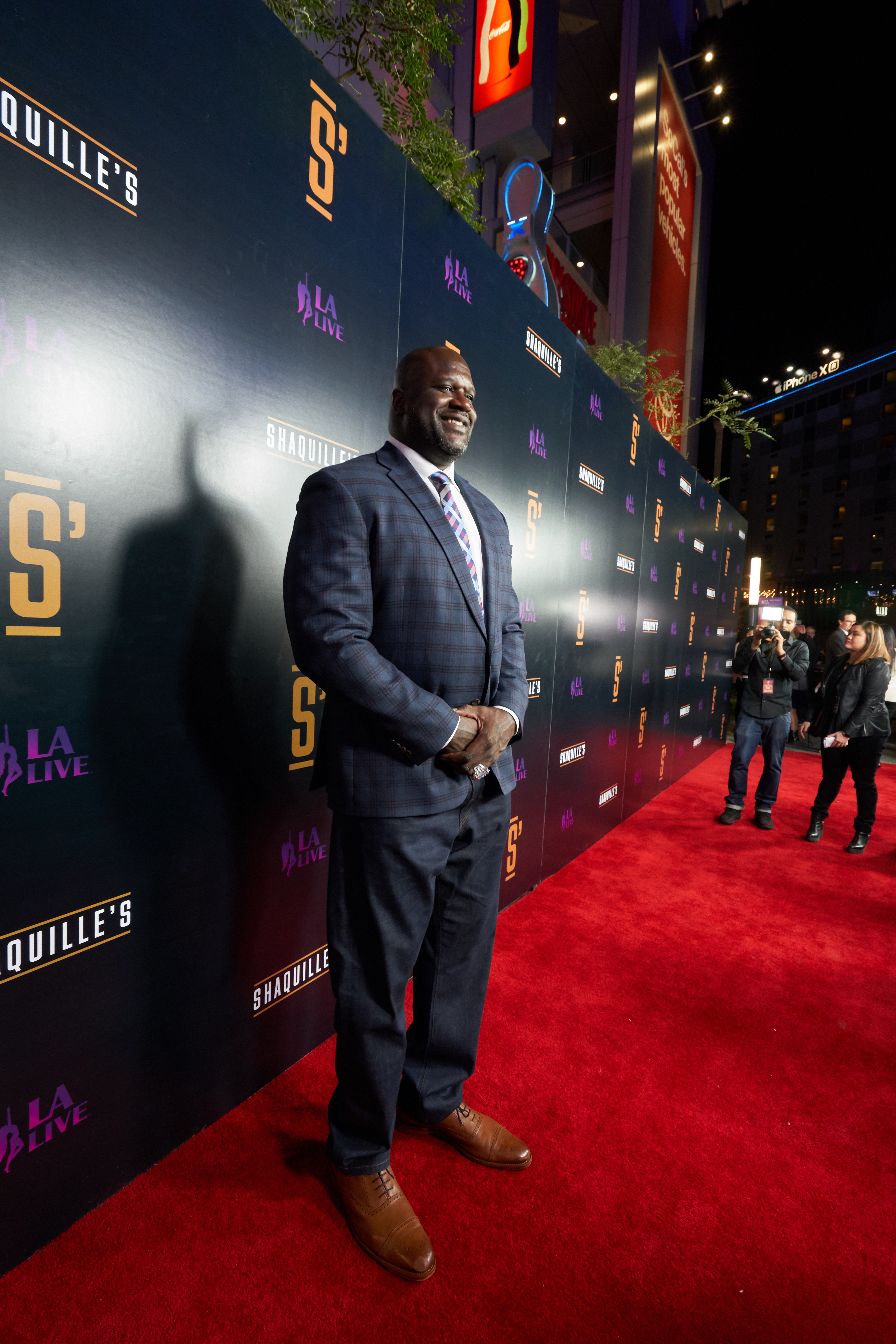 Shaquille O'Neal Opens SHAQUILLE'S at LA Live