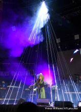 Nas and Erykah Badu perform at State farm arena