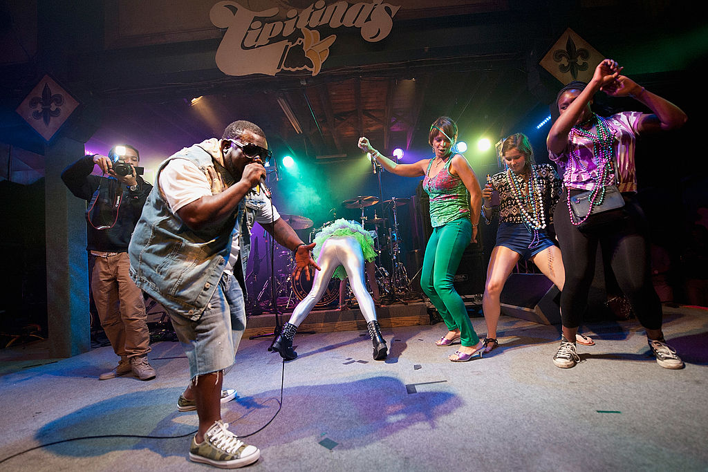 Elderly Twerk External