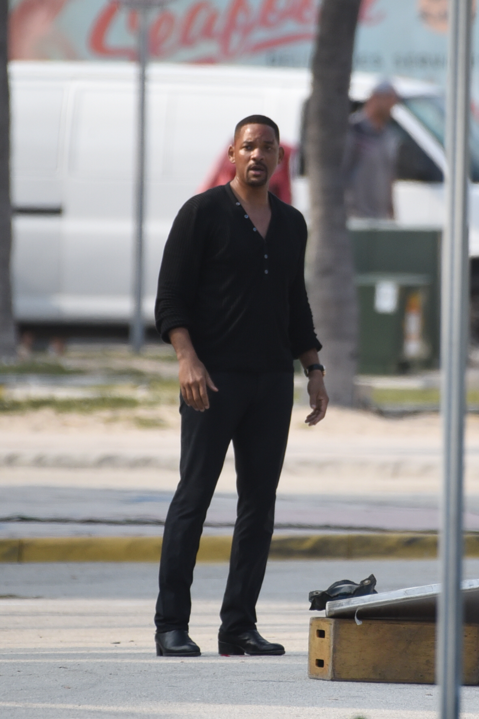 Will Smith Gets A Visit From Jada Pinkett Smith On Set Of Bad Boys 3 In Miami
