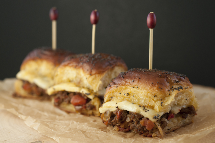 Jalapeño Cheeseburger Party Buns