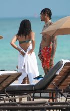 Kyle Oubre Jr. and girlfriend Makena Martine enjoy a Miami beach day