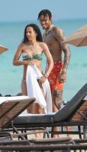 Kyle Oubre Jr. and girlfriend Makena Martine enjoy a Miami beach day