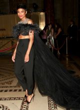 Ciara wears short wig or hairstyle