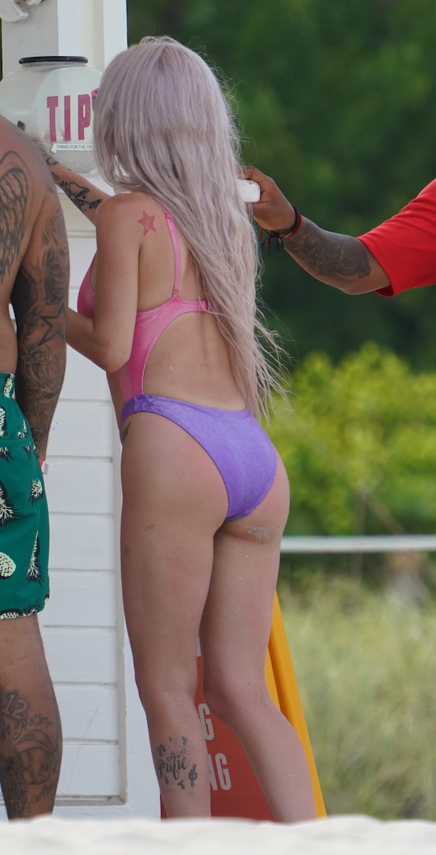 Mariahlynn wears pink and purple bikini on Miami Beach