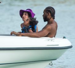 Kawhi Leonard, Kishele Shipley and their daughter vacation in Barbados