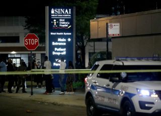 2 shot outside Chicago hospital while waiting for news of wounded relative