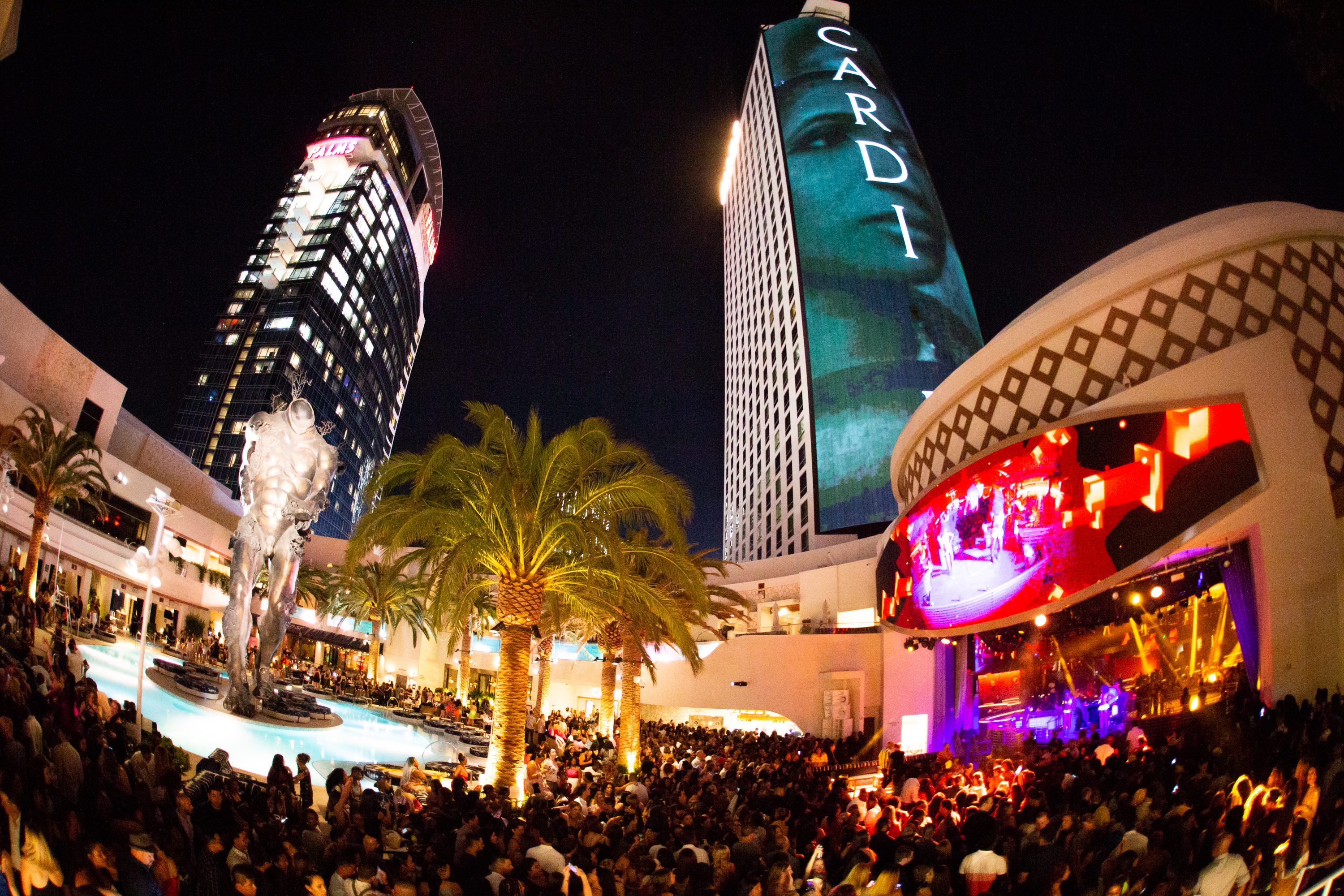 Cardi x Offset Perform At Kaos