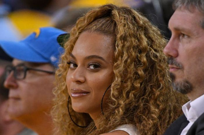 Beyonce at Oracle Arena