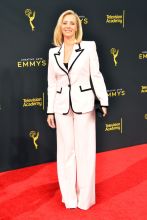 Lisa Kudrow at the 2019 Creative Arts Emmy Awards