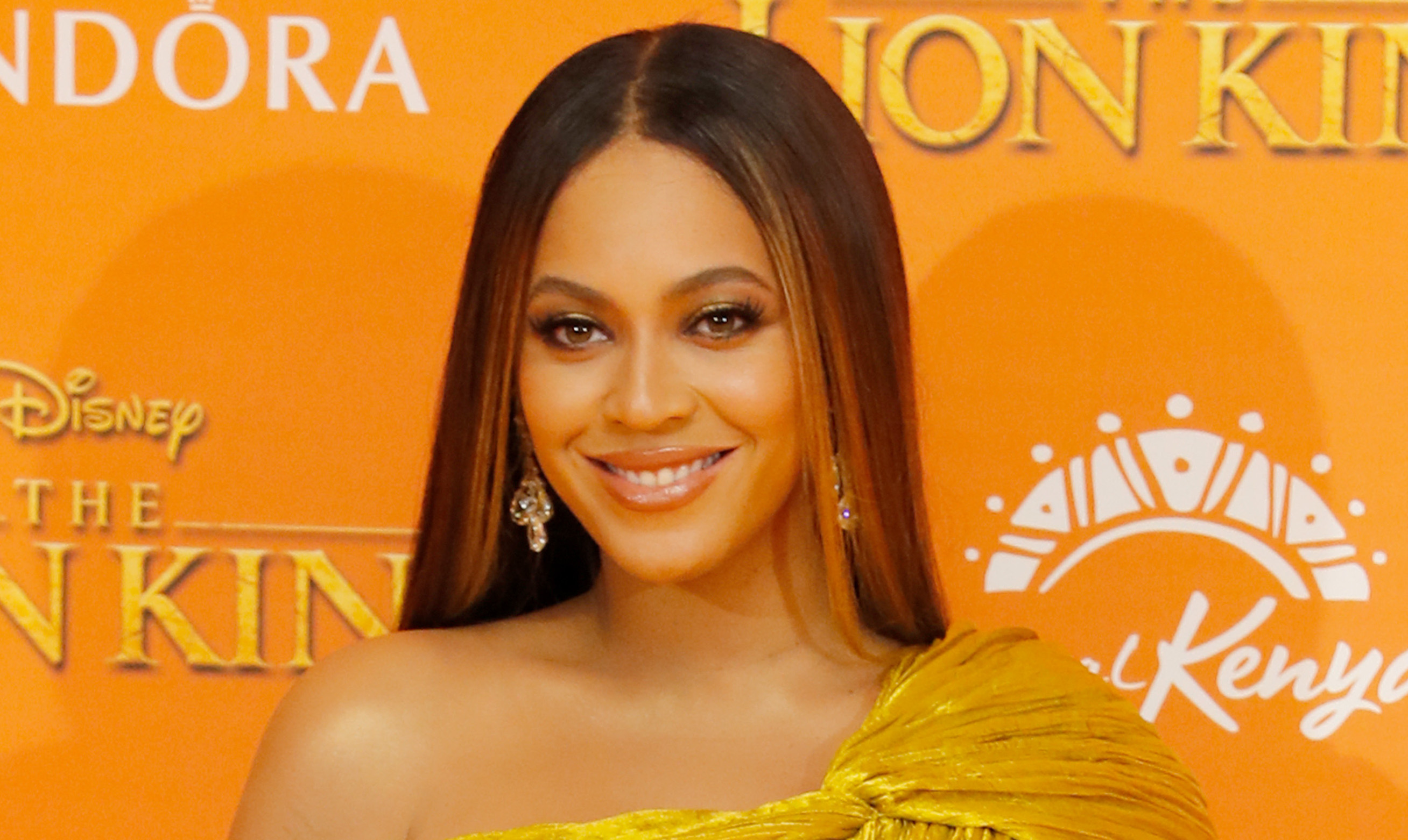 Page 5 of 16 - Funniest Tweets & Memes From Beyoncé's Making The Gift Doc