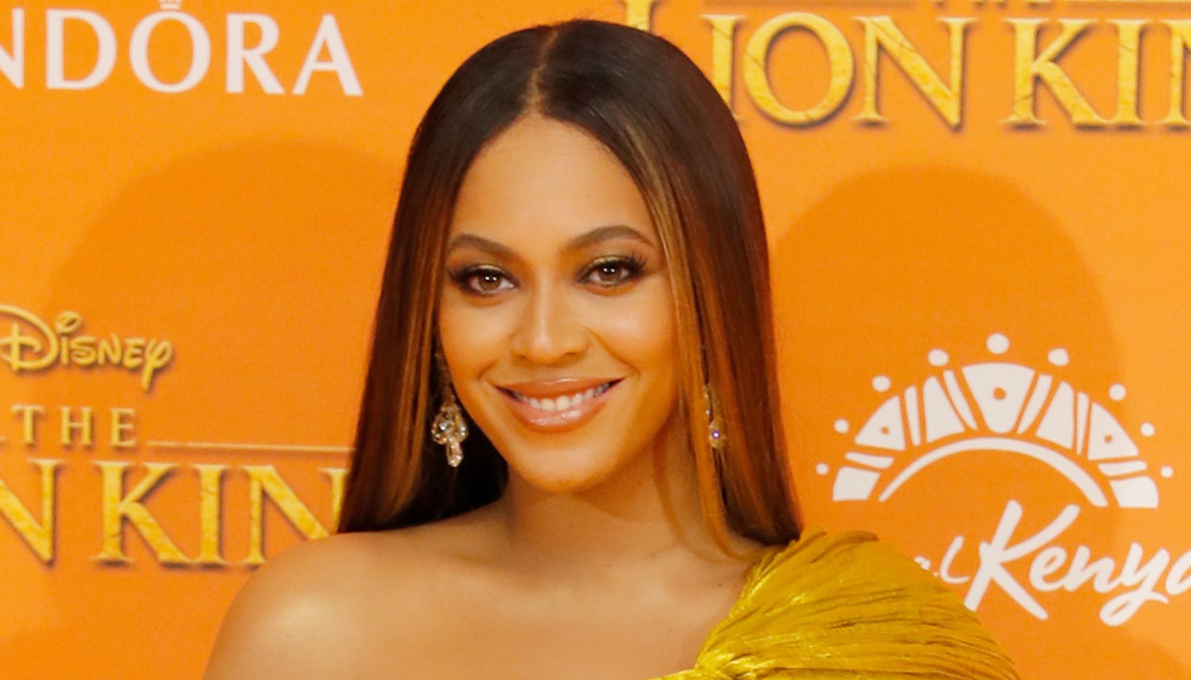 Page 5 of 16 - Funniest Tweets & Memes From Beyoncé's Making The Gift Doc