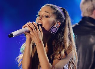 Ariana Grande Sues Forever 21 For $10 Million
