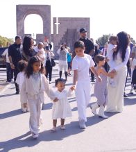 Kim and Kourtney Kardashian get their children baptized in Armenia