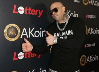 Mally Mal Arrives To Akon Event