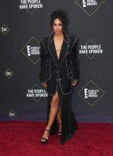 Candice Patton 45th Annual Peoples Choice Awards in Los Angeles