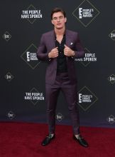 Tyler Cameron 45th Annual Peoples Choice Awards in Los Angeles