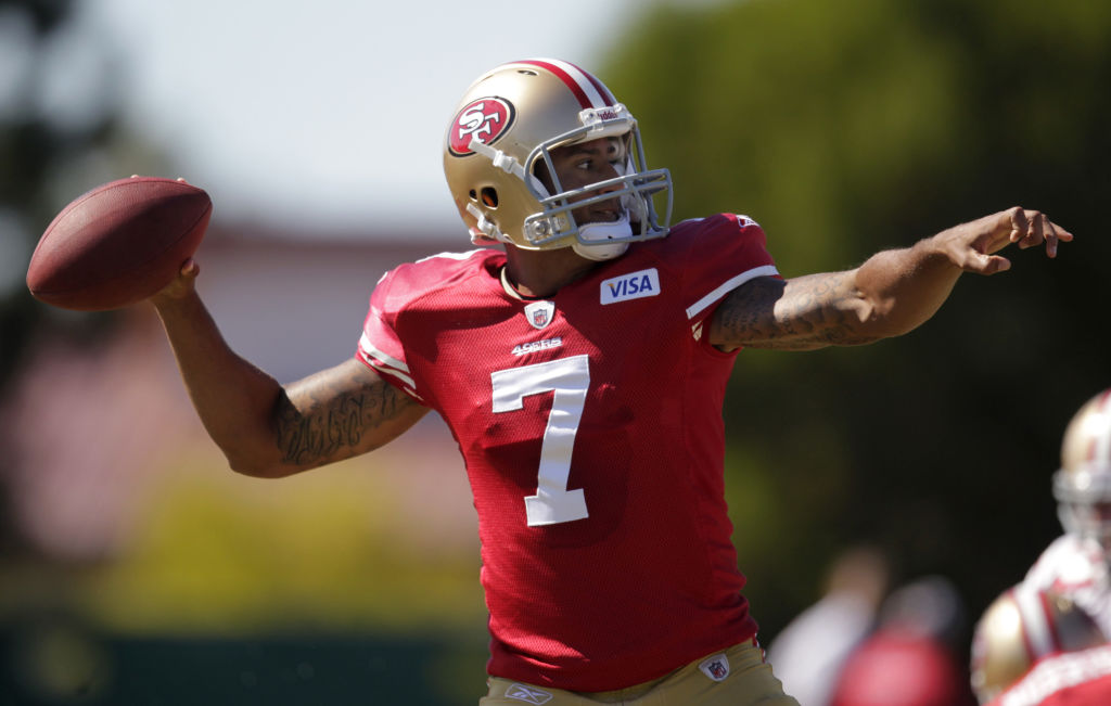 San Francisco 49ers quarterback Colin Kaepernick (7) throws during training camp at the 49ers practice facility in Santa Clara, Calif. on Tuesday, August 16, 2011. (Nhat V. Meyer/Mercury News)