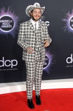 Post Malone 2019 American Music Awards Fashion - Red Carpet Arrivals