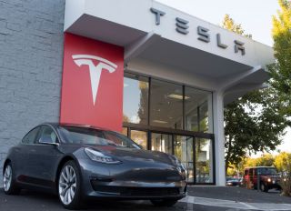 Tesla Stock Fell After Missing 3rd Quarter Delivery Goal