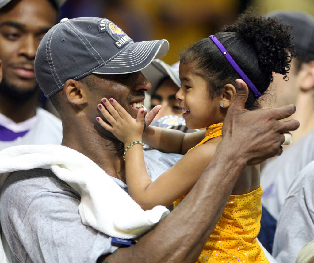 Mamba And Mambacita 15 Iconic Images Of Kobe Bryant And His Daughter Gigi Bossip