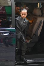 Kim Kardashian West, Daughter North West, Kourtney Kardashian And Daughter Penelope In Paris