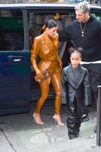 Kim Kardashian West, Daughter North West, Kourtney Kardashian And Daughter Penelope In Paris