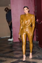 Kim Kardashian West, Daughter North West, Kourtney Kardashian And Daughter Penelope In Paris