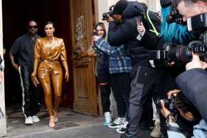 Kim Kardashian West, Daughter North West, Kourtney Kardashian And Daughter Penelope In Paris