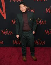 Doua Moua Mulan Premiere In Los Angeles