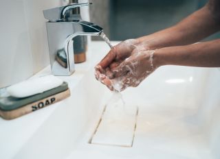 Covid-19 - Washing hands