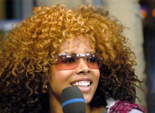 Kelis and IMA ROBOT Stop by Live on "IMX" Show at FUSE Studios