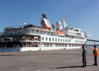 Crew of Stranded Cruise Finally Disembark in Montevideo