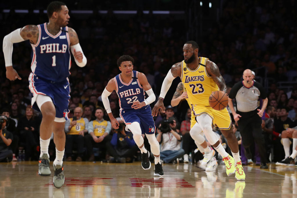 Philadelphia 76ers v Los Angeles Lakers