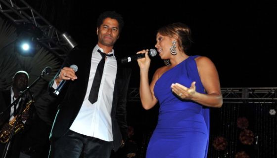 Eric Benet and Tamia sing the classic duet 