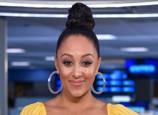 Ladies Of "The Real" And Tamera Mowry-Housley Visit "Extra"