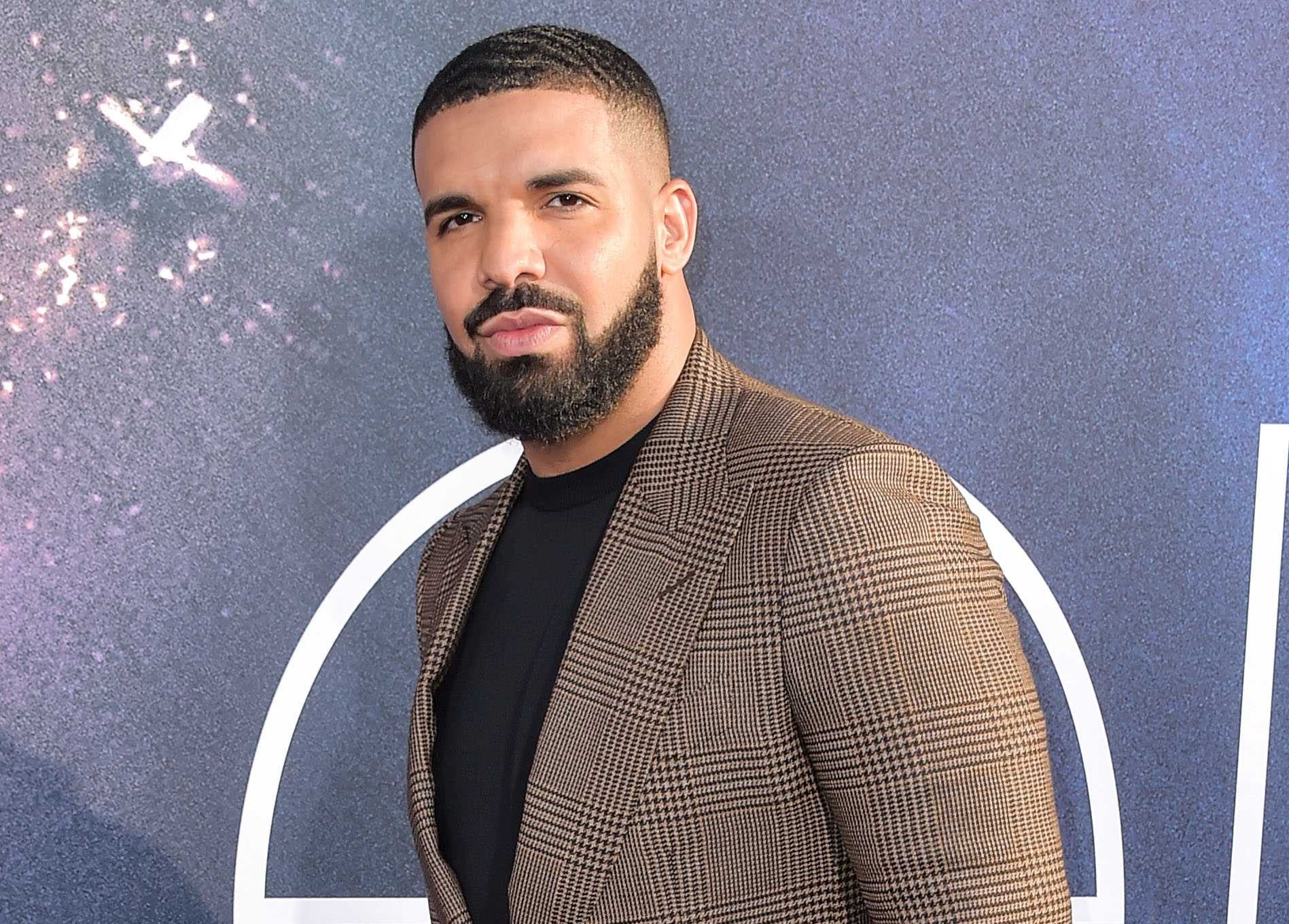(FILE) Drake Makes Historic Debut at No. 1 on Billboard Hot 100 With &apos;Toosie Slide&apos;. He becomes the...
