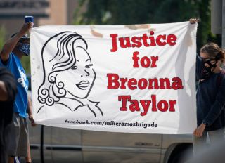 "STAND 4 Breonna Taylor" March Held In Austin, Texas