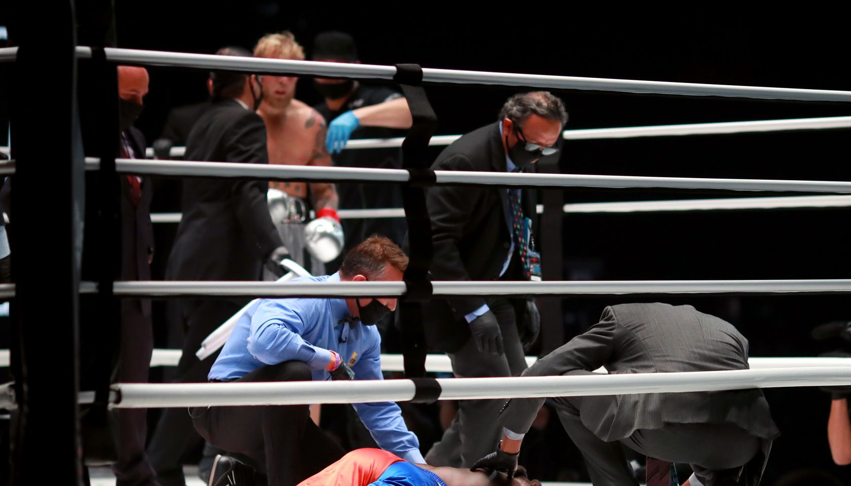 nate robinson knocked out by Jake Paul