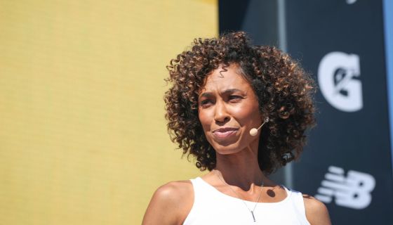 Sage Steele Demoted To Early, Lesser-Viewed SportsCenter Time Slot And Replaced By Elle Duncan After Shady Skinfolk Slander