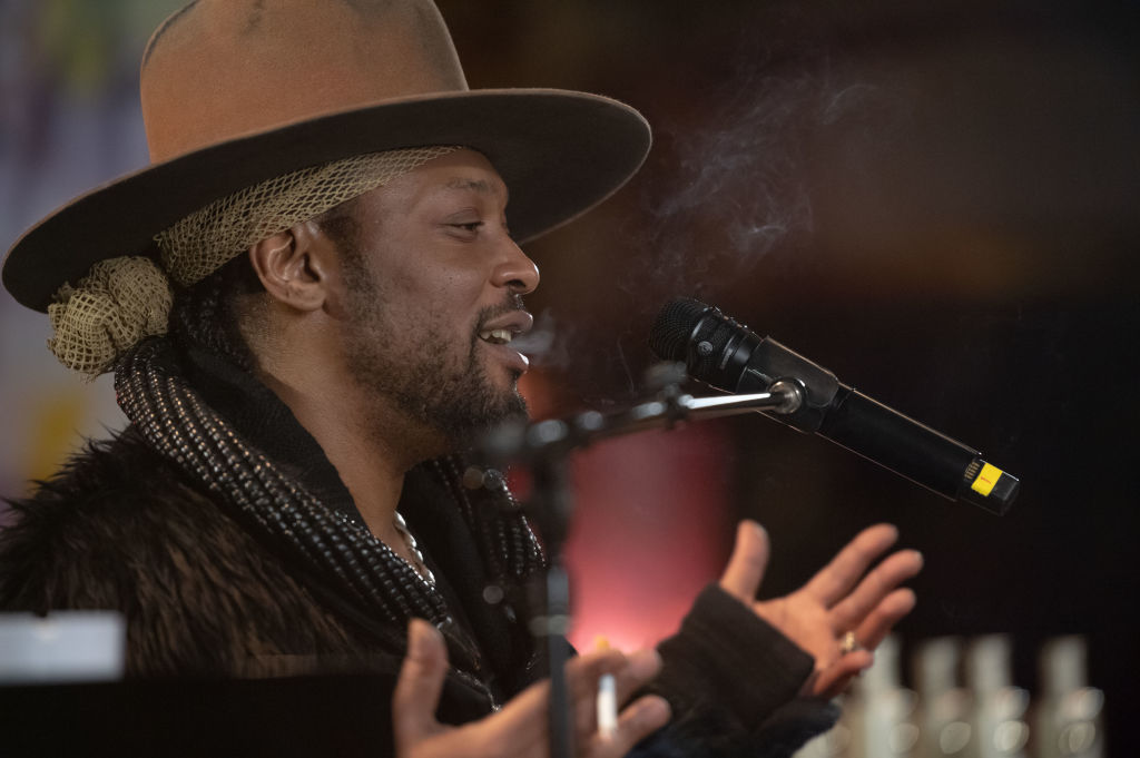 D'Angelo Against 'Friends' Verzuz DJ Battle